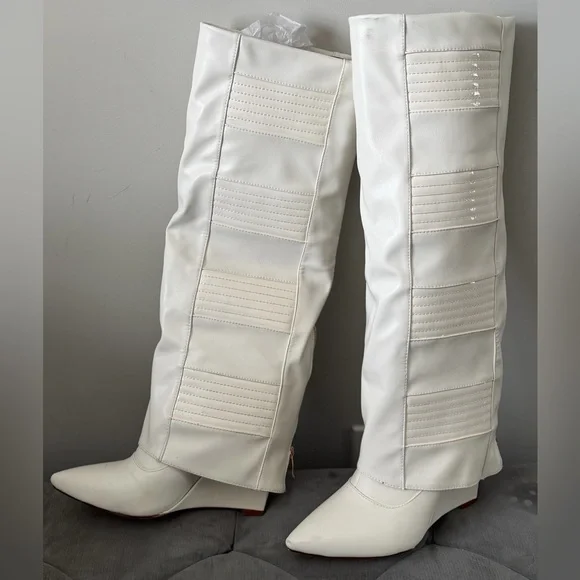 Elegant White Knee-High Boots - Picture 5 of 7